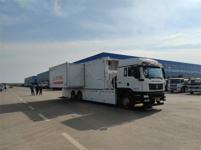 移动手术车